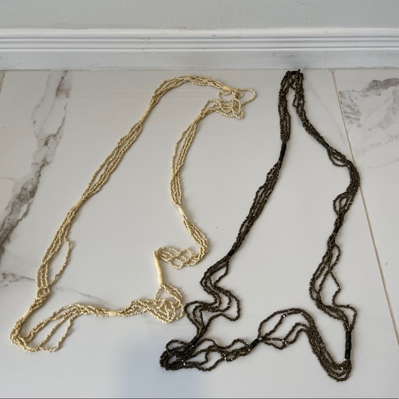 Beaded necklaces - Picture 5 of 8